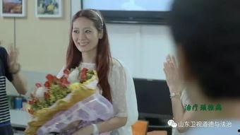 诱她破局,一场情感博弈的智慧较量